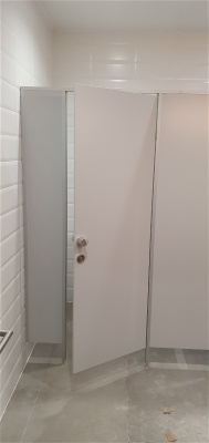 Сантехническая кабинка - заполнение невлагостойкое или влагостойкое ЛДСП толщиной 16 или 25 мм 